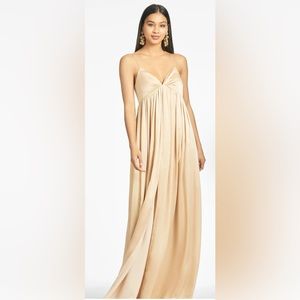 Size - 16 | Measurements: Bust - 45 | Waist - 38 | Hip - 48